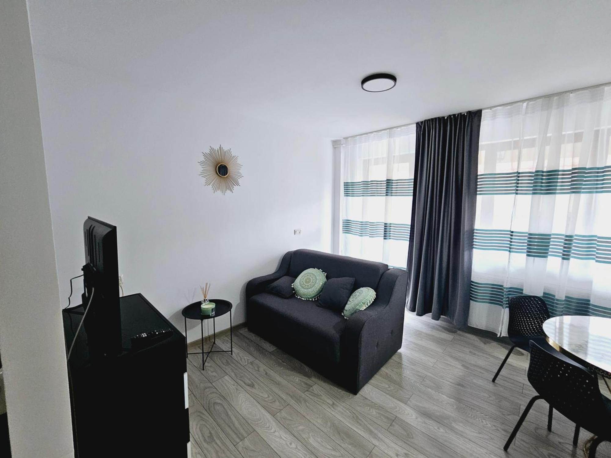 Comapart1 Bacau Exterior photo