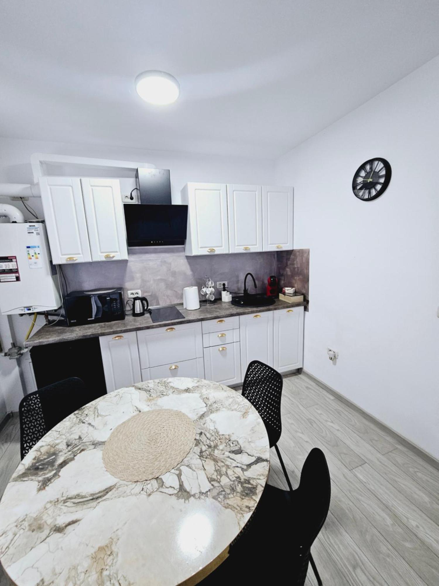 Comapart1 Bacau Exterior photo